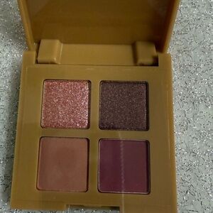 Complex Culture Rosy Outlook Eyeshadow Palette